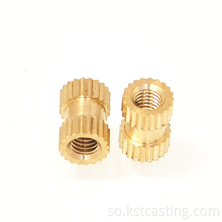 Si sax ah oo sax ah oo kacsan high precision brass cnc lathe parts